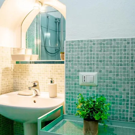 Vakantiehuis Yellow House - Terrazzo - 5 Biciclette Bosa